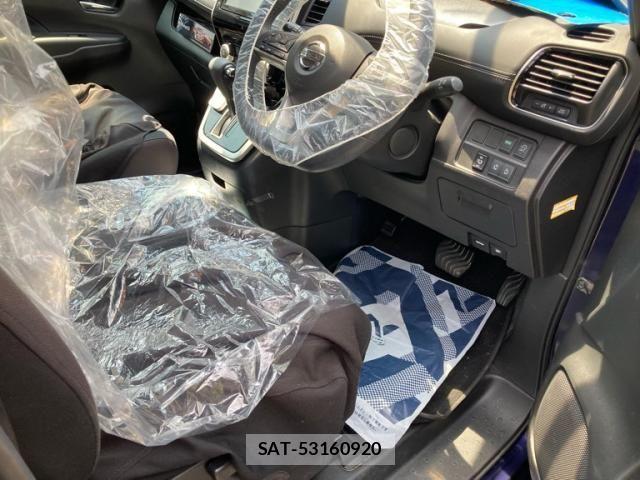 Nissan SERENA 2017-08 8231724-20