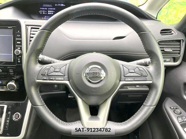 Nissan SERENA 2017-09 8231715-11