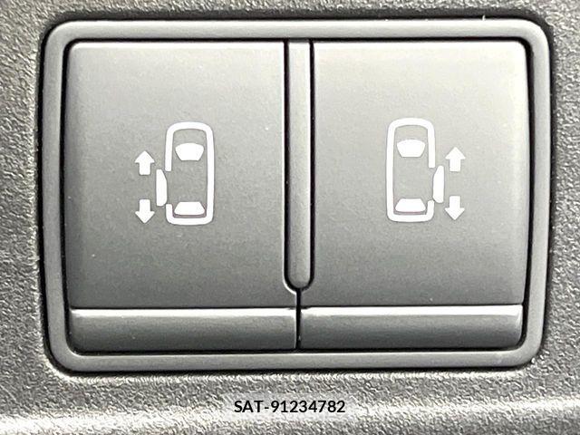 Nissan SERENA 2017-09 8231715-5