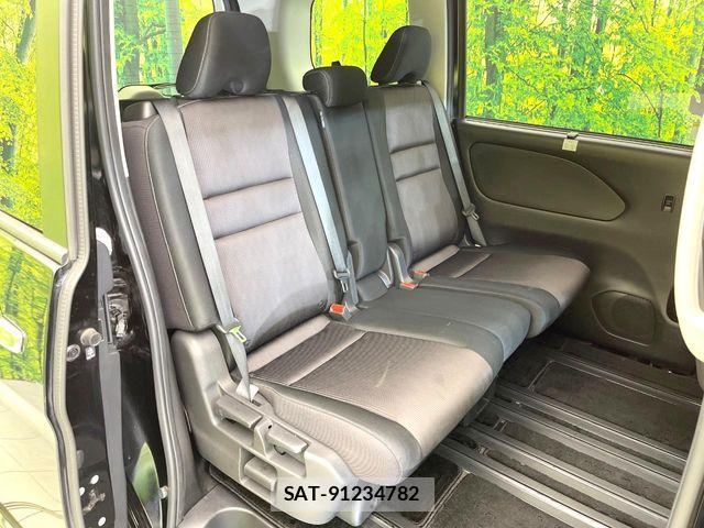 Nissan SERENA 2017-09 8231715-8