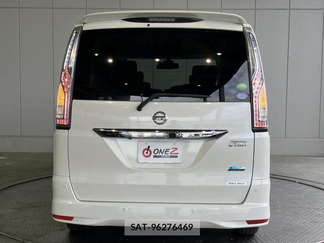 Nissan SERENA 2015-12 8231721-27