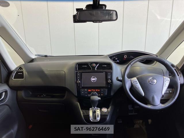 Nissan SERENA 2015-12 8231721-5