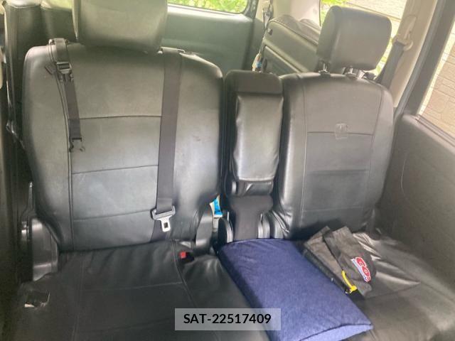 Nissan SERENA 2015-04 8231740-9