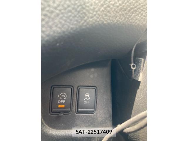 Nissan SERENA 2015-04 8231740-16