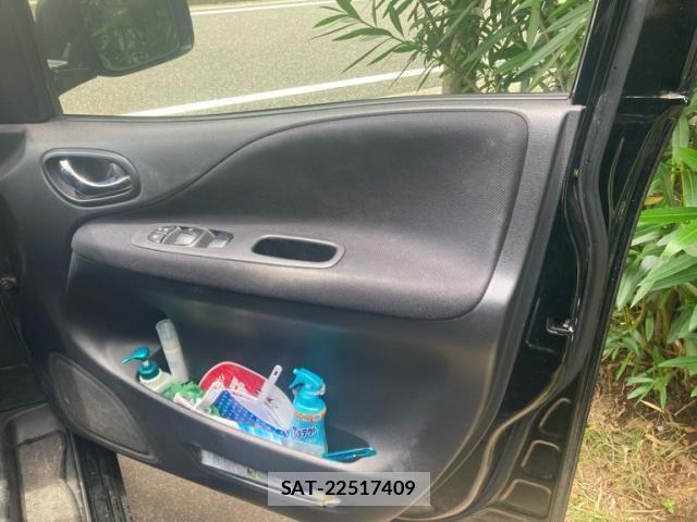 Nissan SERENA 2015-04 8231740-7