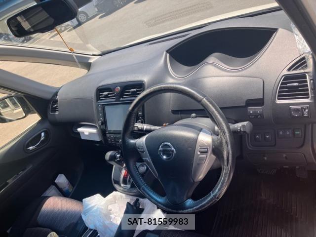Nissan SERENA 2015-09 8231742-11