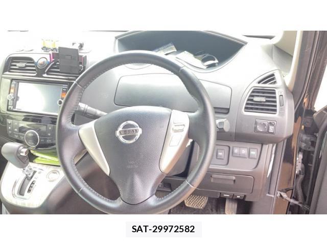 Nissan SERENA 2014-01 8231729-17