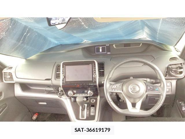 Nissan SERENA 2016-08 8246651-14