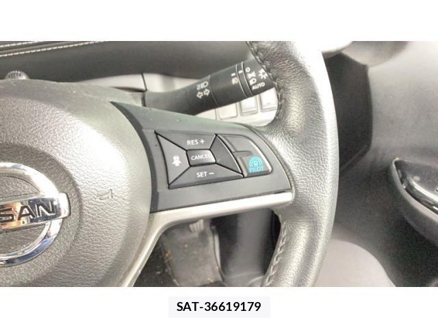 Nissan SERENA 2016-08 8246651-20