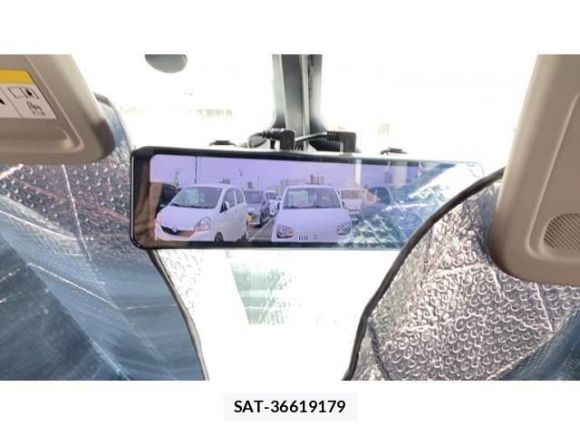 Nissan SERENA 2016-08 8246651-23