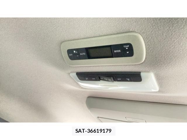 Nissan SERENA 2016-08 8246651-25