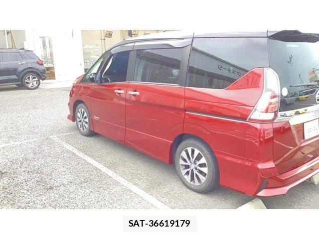 Nissan SERENA 2016-08 8246651-2