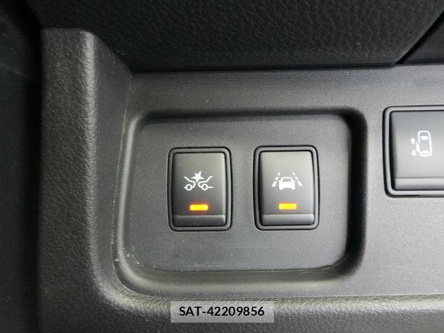 Nissan SERENA 2015-11 8246646-12