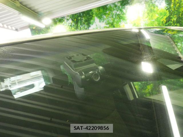 Nissan SERENA 2015-11 8246646-18