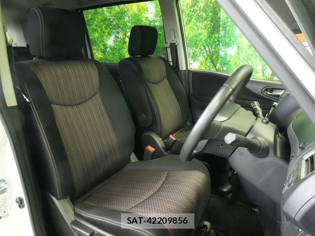 Nissan SERENA 2015-11 8246646-25