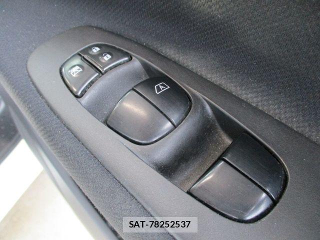 Nissan SERENA 2013-12 8246661-15