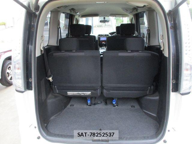 Nissan SERENA 2013-12 8246661-20