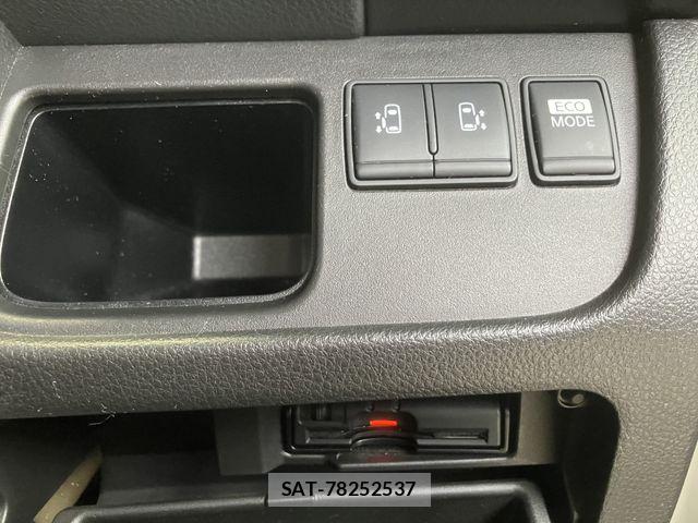 Nissan SERENA 2013-12 8246661-25