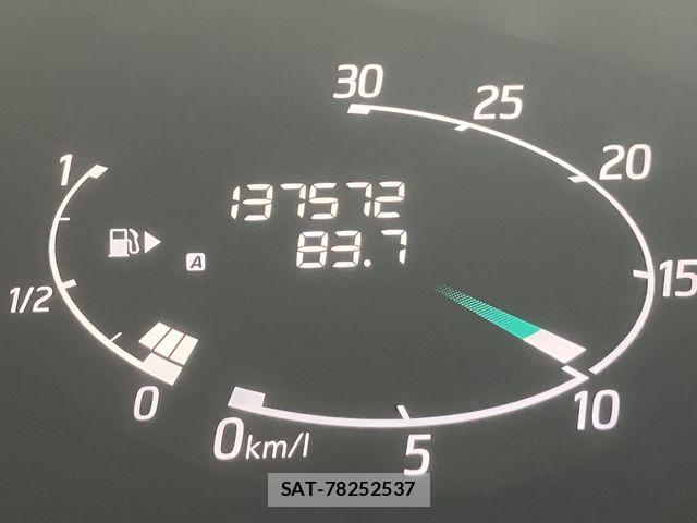 Nissan SERENA 2013-12 8246661-28