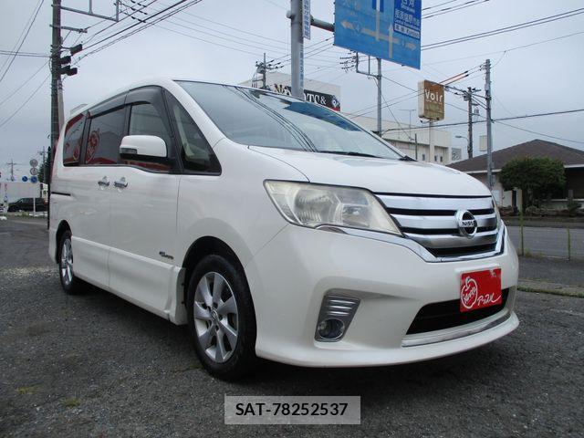 Nissan SERENA 2013-12 8246661-5
