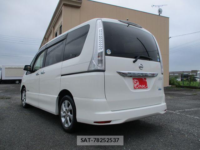 Nissan SERENA 2013-12 8246661-6
