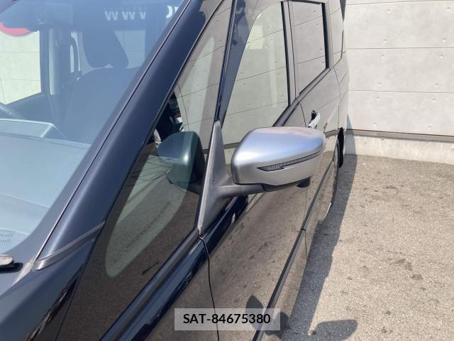 Nissan SERENA 2019-03 8246638-12