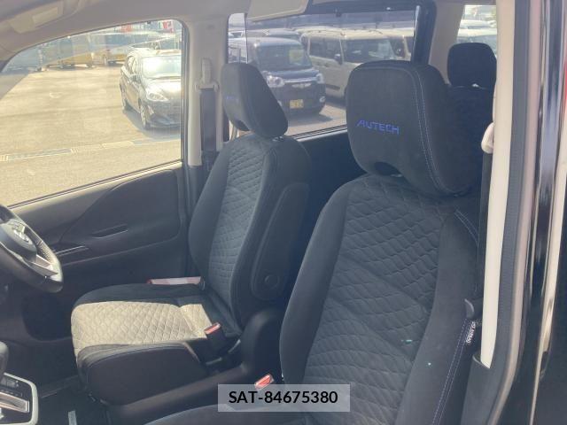 Nissan SERENA 2019-03 8246638-26