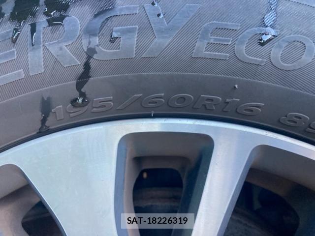 Nissan SERENA 2016-07 8246658-12