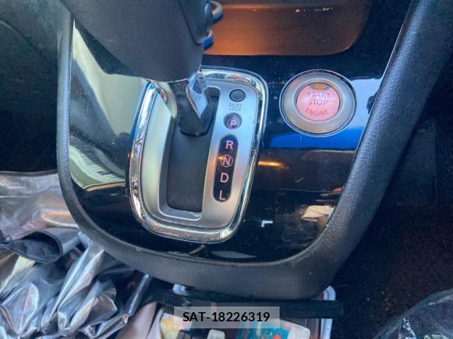 Nissan SERENA 2016-07 8246658-23