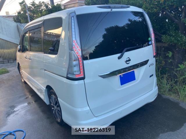 Nissan SERENA 2016-07 8246658-4