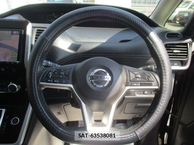 Nissan SERENA 2017-07 8246652-9