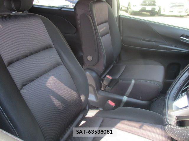 Nissan SERENA 2017-07 8246652-16