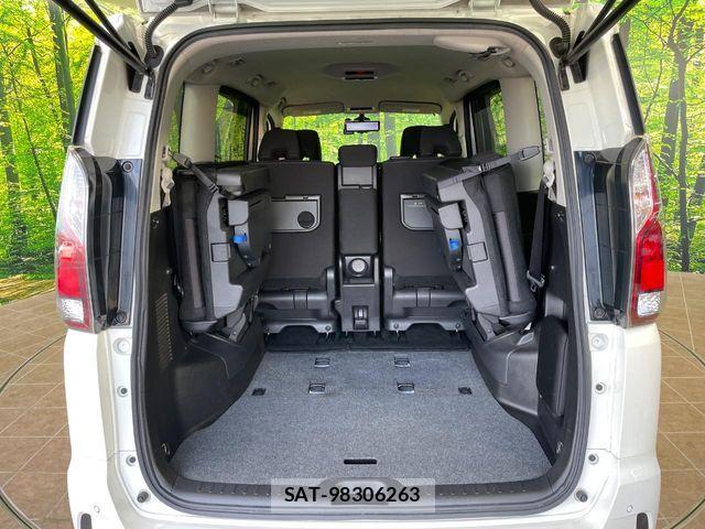 Nissan SERENA 2017-02 8246653-10
