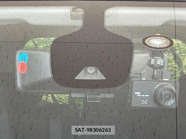 Nissan SERENA 2017-02 8246653-5