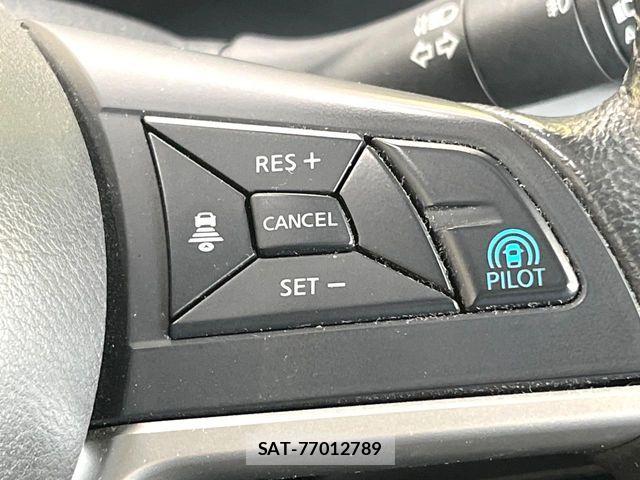 Nissan SERENA 2017-03 8246645-5