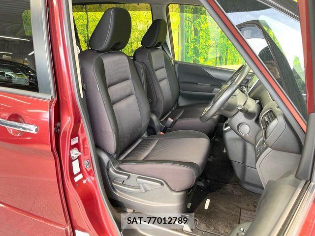 Nissan SERENA 2017-03 8246645-7