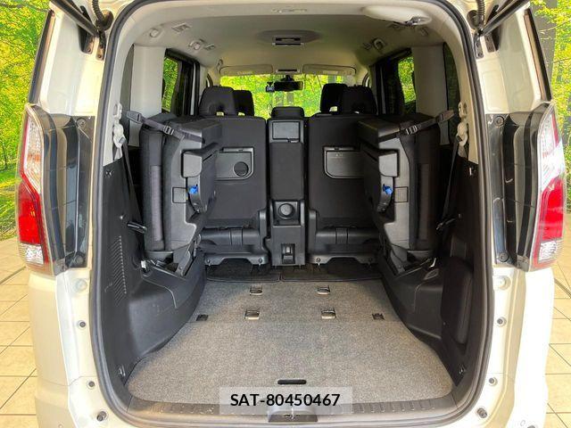 Nissan SERENA 2018-10 8246639-10