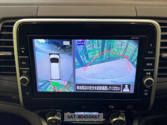 Nissan SERENA 2018-10 8246639-3