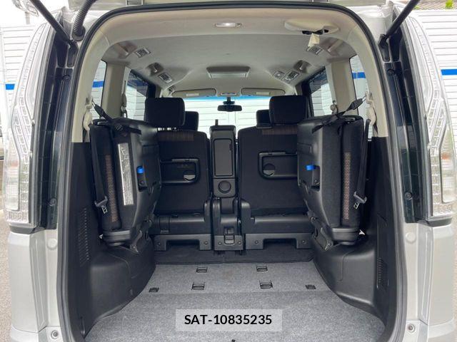 Nissan SERENA 2015-06 8246655-9