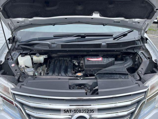 Nissan SERENA 2015-06 8246655-17