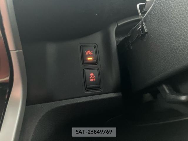 Nissan SERENA 2017-12 8246657-23