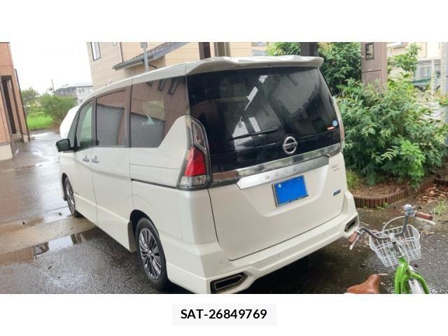 Nissan SERENA 2017-12 8246657-3