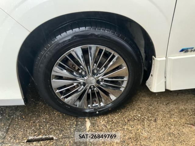 Nissan SERENA 2017-12 8246657-5