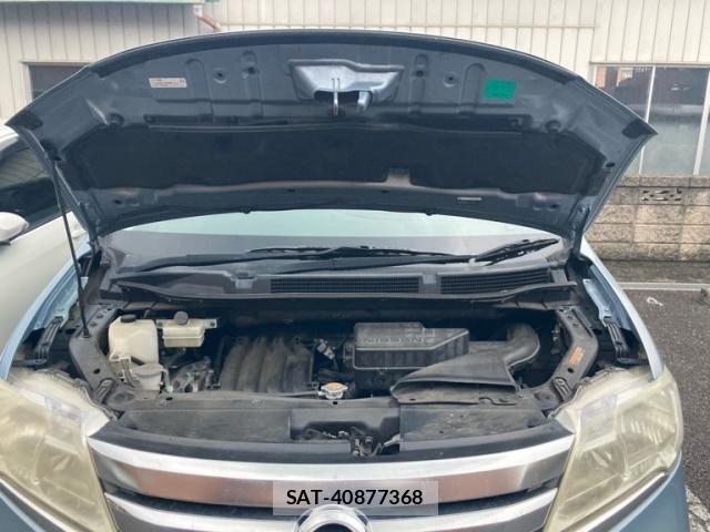 Nissan SERENA 2013-08 8246662-11