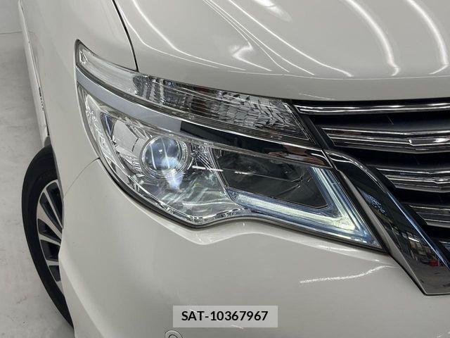 Nissan SERENA 2016-03 8246656-12
