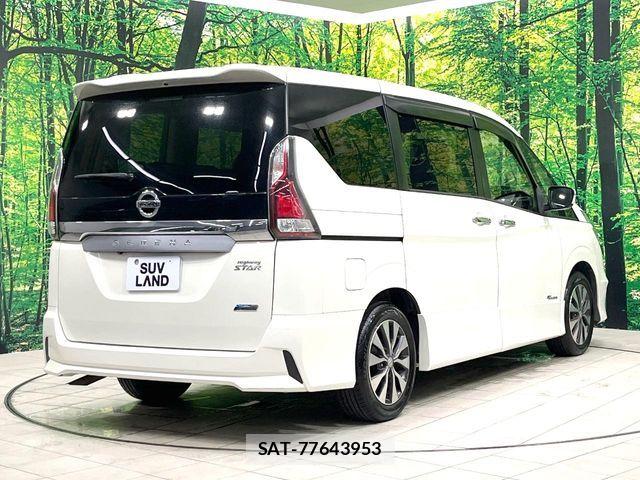 Nissan SERENA 2017-08 8246643-16