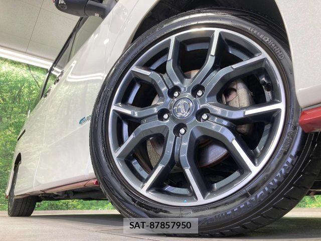 Nissan SERENA 2018-05 8246640-13