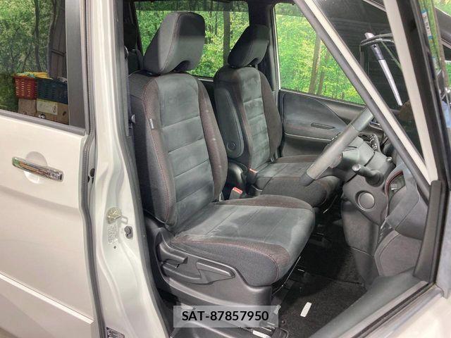 Nissan SERENA 2018-05 8246640-7