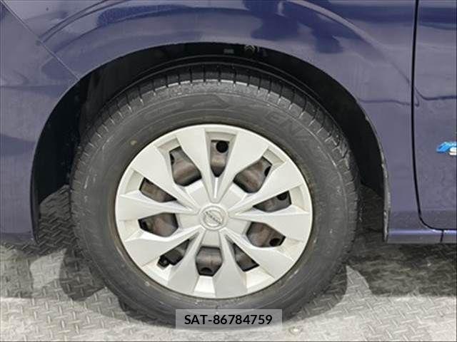 Nissan SERENA 2016-08 8246650-29