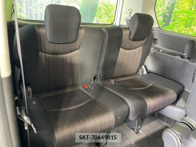 Nissan SERENA 2015-11 8246647-10